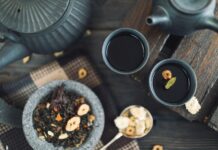 천연 건강차로 건강한 몸 만들기 photo of teacup with coffees