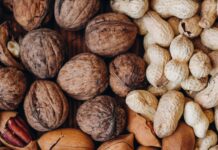 영양섭취가 모발에 주는 영향 brown and beige nut lot