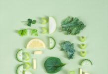 건강한 식사, 식물성 식품의 힘 sliced fruit and vegetables
